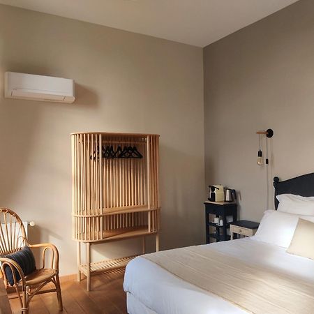 Chambres D'Hotes - Bed And Breakfast Les Palmiers Mèze Exteriör bild